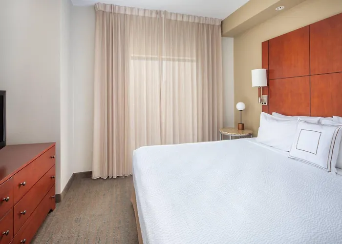 Hotel Phoenix Nw/surprise
