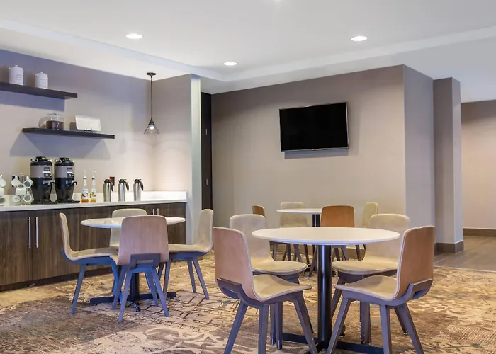 Phoenix Nw/surprise Hotel