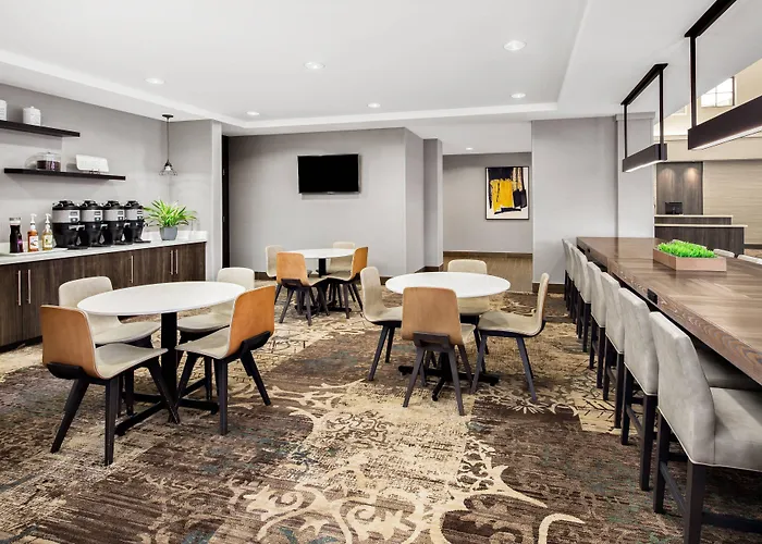 Phoenix Nw/surprise Hotel