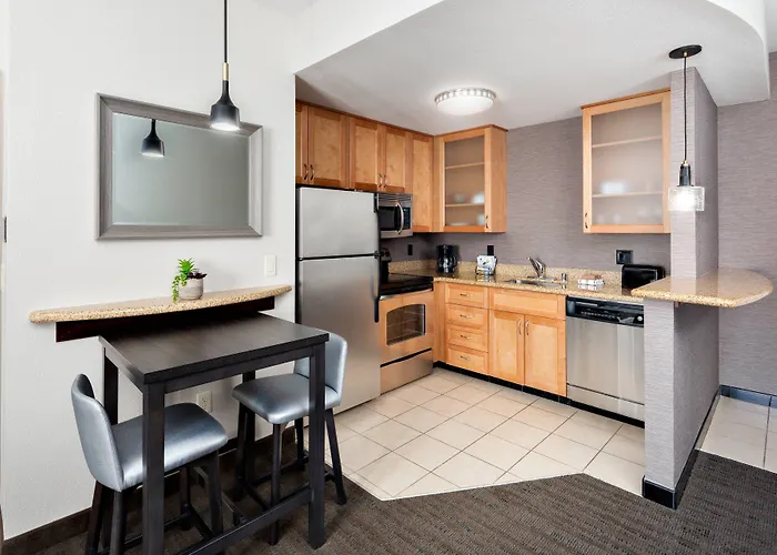 Phoenix Nw/surprise Hotel