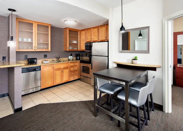 Phoenix Nw/surprise 3*